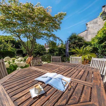 Escale Rochelaise, Gite Urbain Avec Spa Bain Nordique Et Sauna Tonneau La Rochelle  Esterno foto