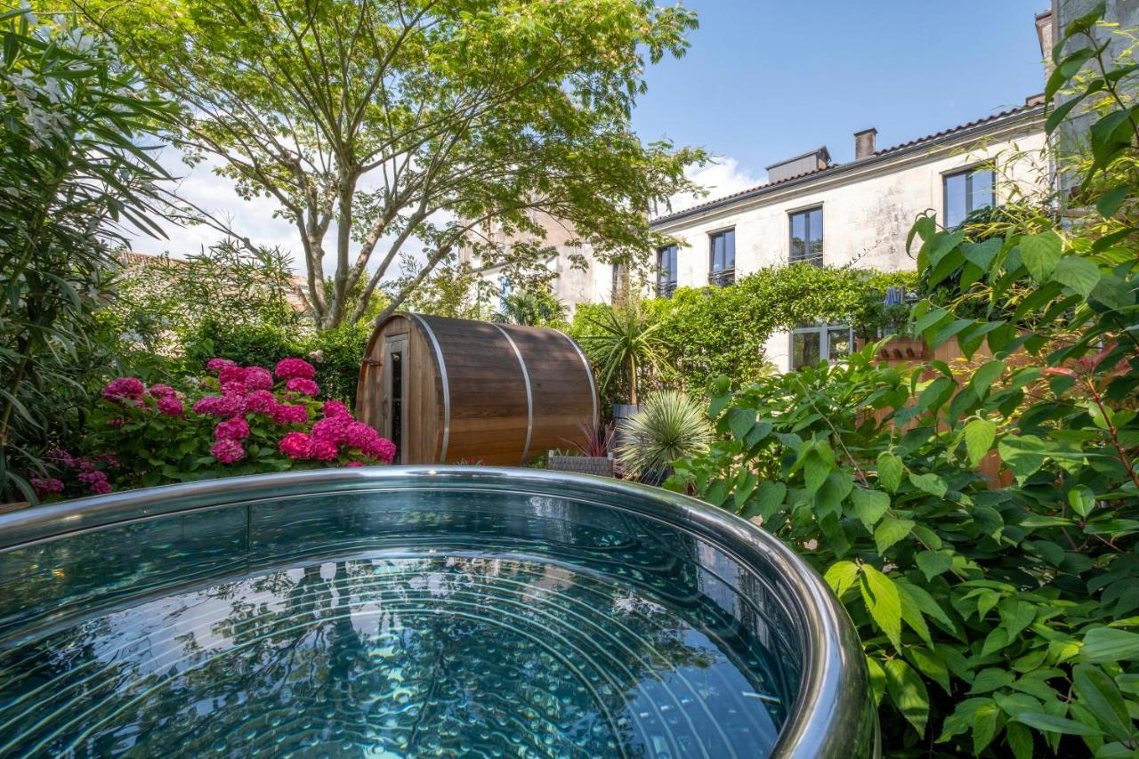 Escale Rochelaise, Gite Urbain Avec Spa Bain Nordique Et Sauna Tonneau La Rochelle  Esterno foto